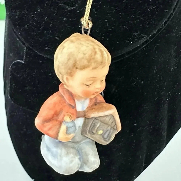 1997 Berta Hummel Goebel "My First Nativity Boy" Christmas Ornament - Picture 3 of 6